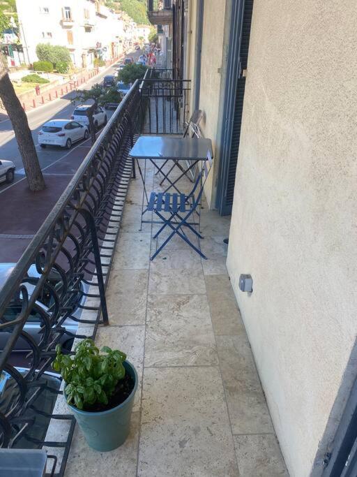 Jolie Appartement En Plein Centre Du Village Les Arcs-sur-Argens Luaran gambar